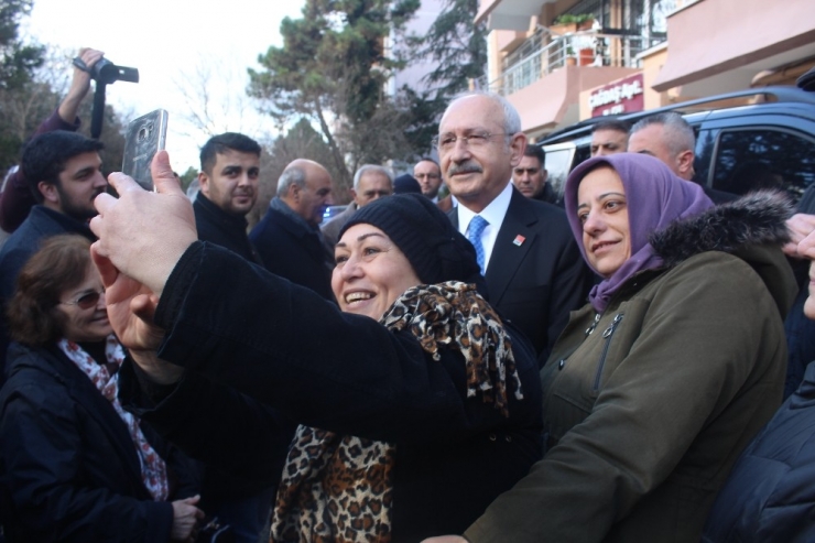 Chp Genel Başkanı Kemal Kılçdaroğlu’ndan Ağabeyi Ve Ablasına Ziyaret