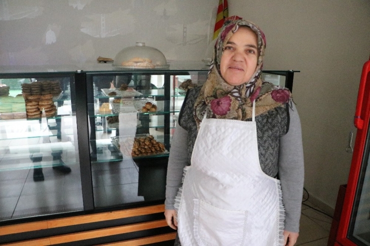 Taşla Camını Kırıp Girdiği İş Yerinden Sadaka Kutusunu Çaldı