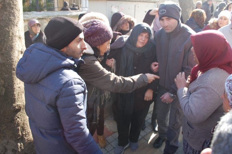 Uçak Kazasında Ölen Diş Hekimi Kadın Son Yolculuğuna Uğurlandı