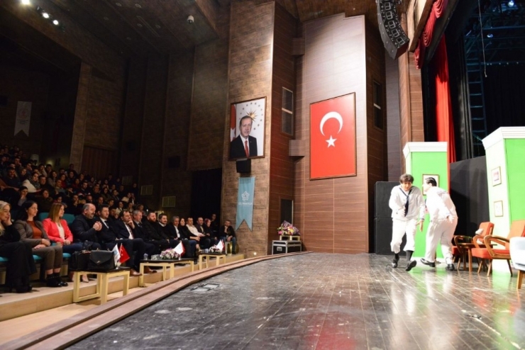 Süt Kardeşler, Tekirdağlı Tiyatroseverlerle Buluştu