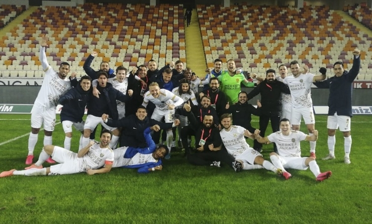 Mke Ankaragücü 14 Hafta Sonra 3 Puan İle Tanıştı