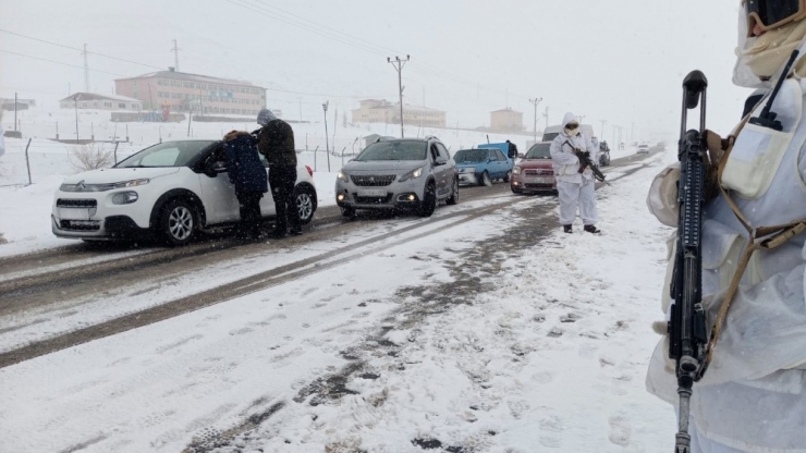 Çığ Bölgesine Geçişlere İzin Verilmiyor