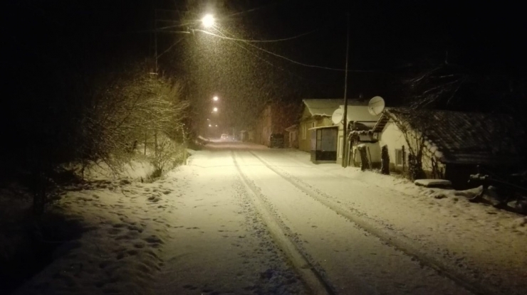 Kar Kalınlığı 10 Dakikada 10 Santimetreyi Geçti