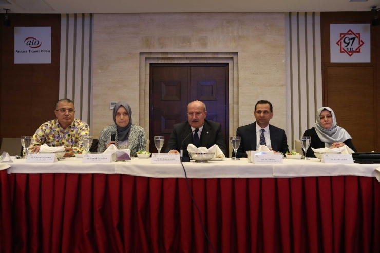 Ato Başkanı Baran Yabancı Öğrencilerle Bir Araya Geldi