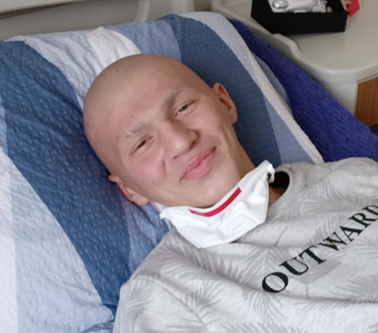 Oğlunun Tedavisi İçin Evini Satışa Çıkardı