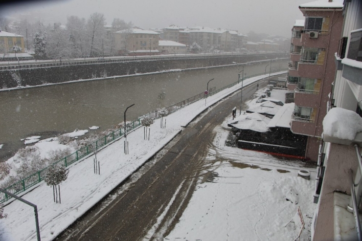 Devrek Beyaza Büründü