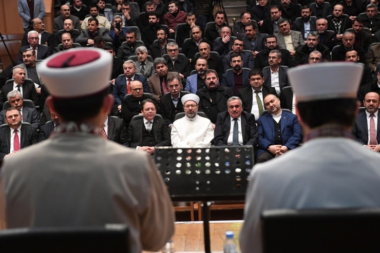 Başkan Erbaş: “Her Birimiz On Genci Sarıp Sarmalasak”