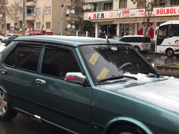 Diyarbakır’da Kar Yağışı Hayatı Olumsuz Etkiledi