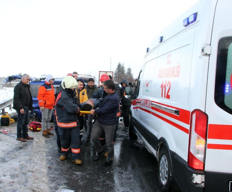 Tem’de Feci Kaza: 2’si Ağır 4 Yaralı