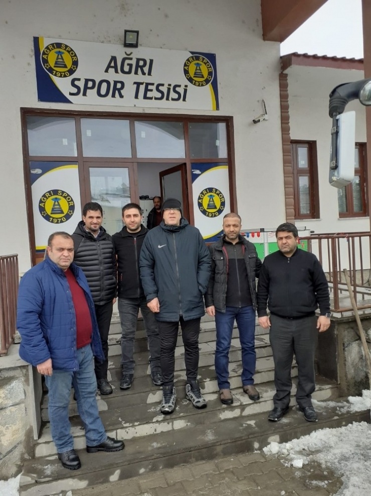 Hak-sen’in Ağrı 1970 Spora Ziyareti