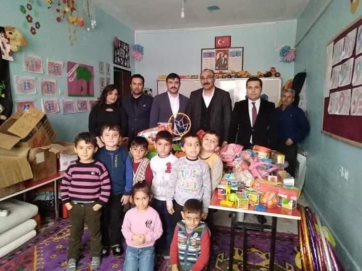 Başkan Dündar Minik Öğrencilerle Bir Araya Geldi