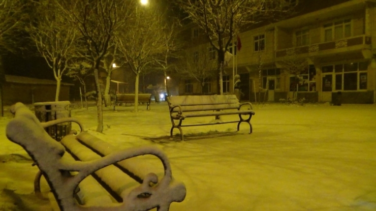 Silivri’de Vatandaşlar Karın Tadını Çıkardı