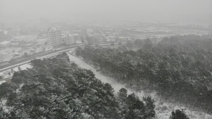 Aydos Ormanı’nda Hayran Bırakan Kar Manzarası Havadan Görüntülendi