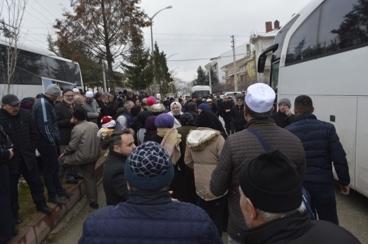 Tavşanlı’da Umre Yolculuğu Heyecanı Yaşandı