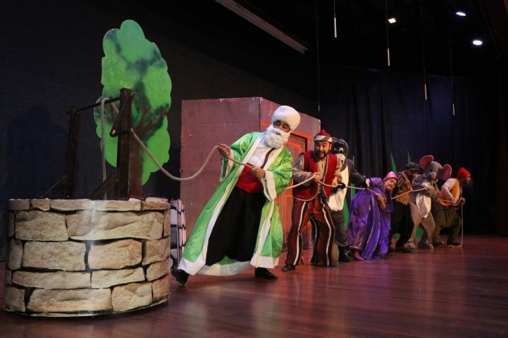 Çocuklar, Nasreddin Hoca İle Eğlendi