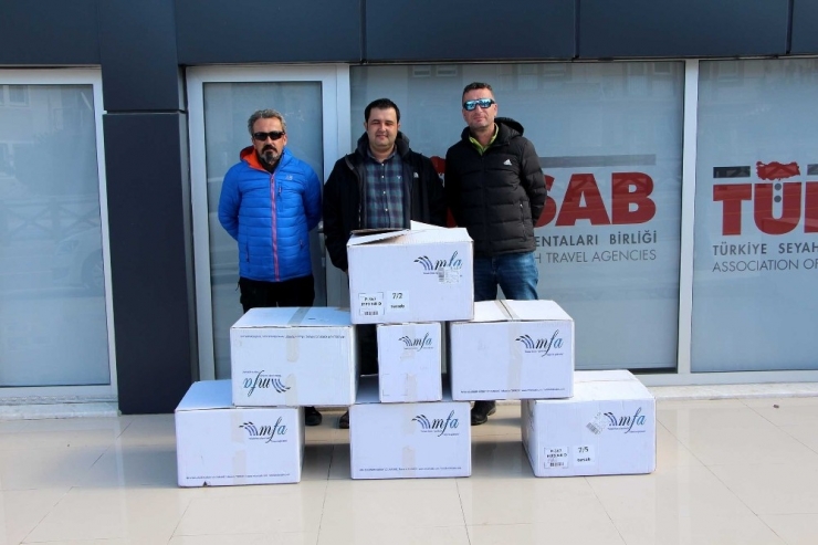 Turizmciler, Korona Virüsünden Korunmak İçin Çin’e Maske Gönderdi