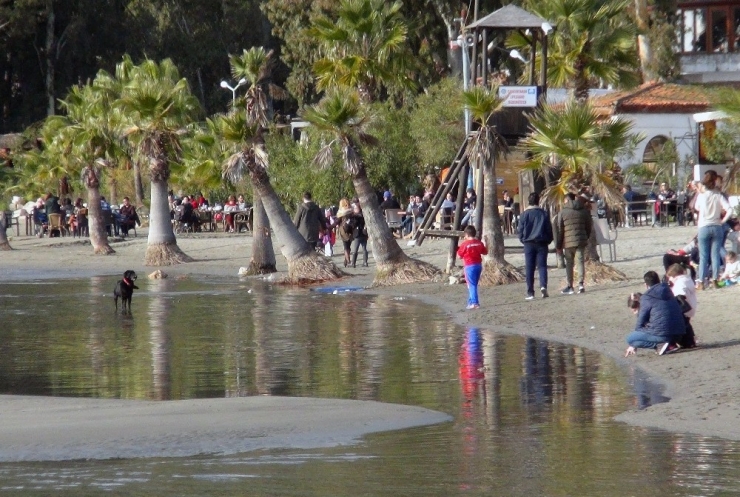 Muğla’da Yarım Saat Arayla Kar Ve Sahil Keyfi