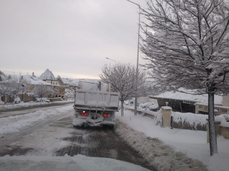 Nevşehir’de 20 Köy Yolu Ulaşıma Kapandı