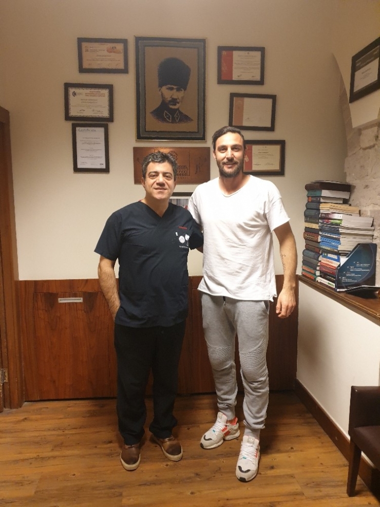 Kayserisporlu Kaleci Hakan Arıkan Ameliyat Oldu