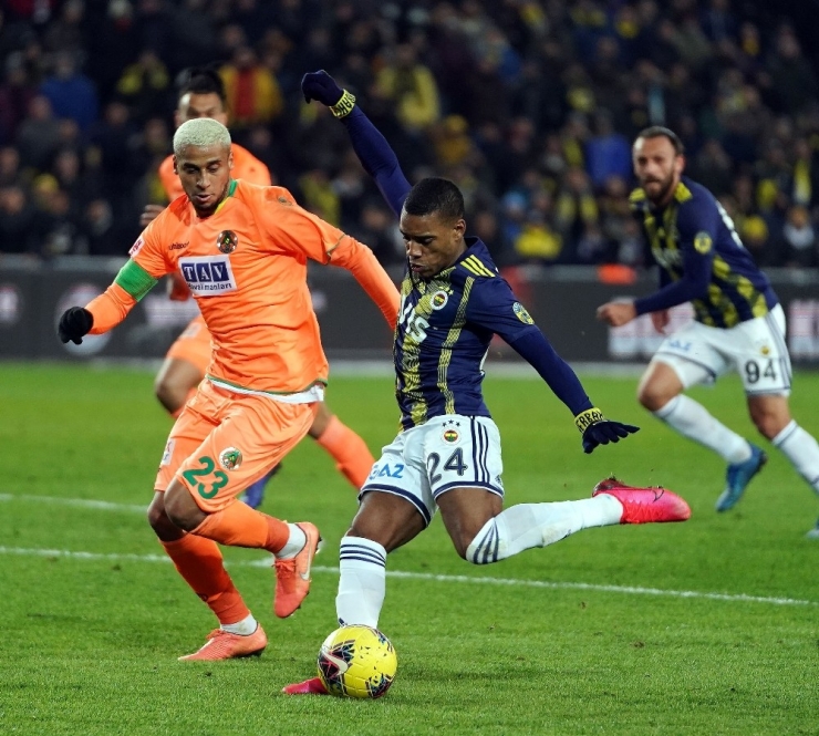 Süper Lig: Fenerbahçe: 1 - Aytemiz Alanyaspor: 1 (Maç Sonucu)
