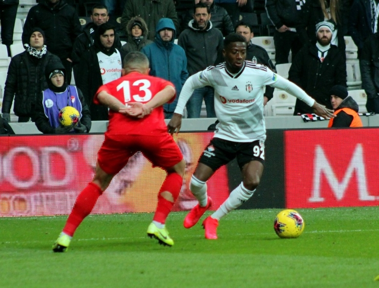 Süper Lig: Beşiktaş: 0 - Gaziantep Fk: 0 (İlk Yarı)