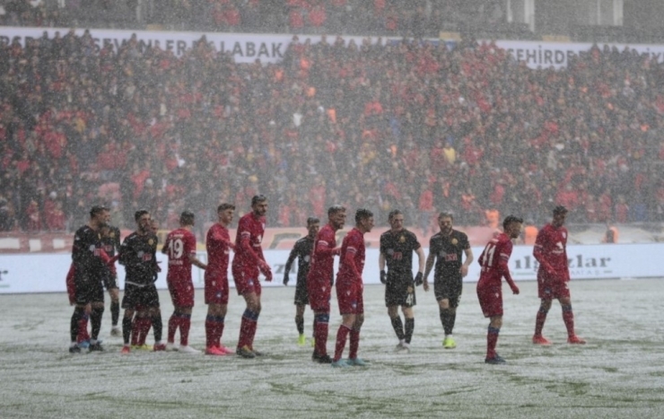 Tff 1. Lig: Eskişehirspor: 3 - Altınordu: 0