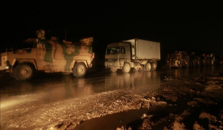 Tsk’ya Ait 300 Askeri Araç, İdlib’e Girdi