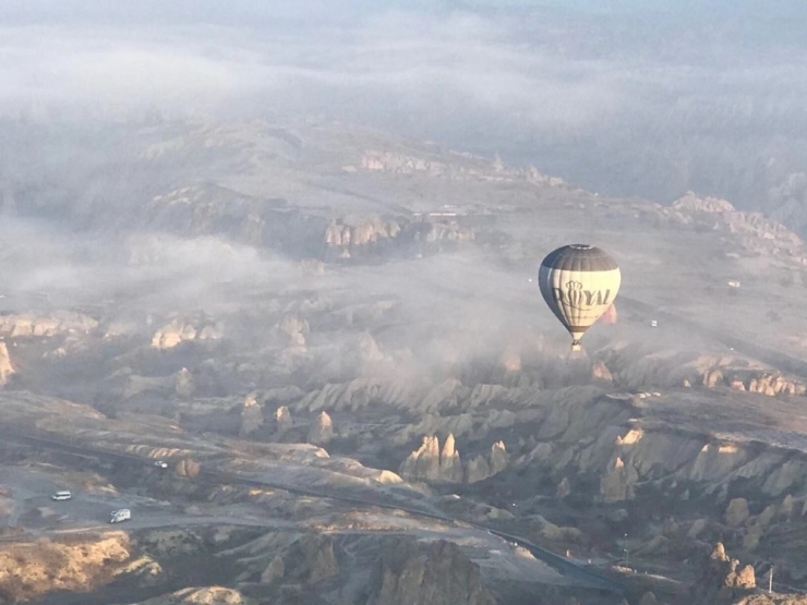 Kapadokya’da Balon Turlarına Kar Engeli
