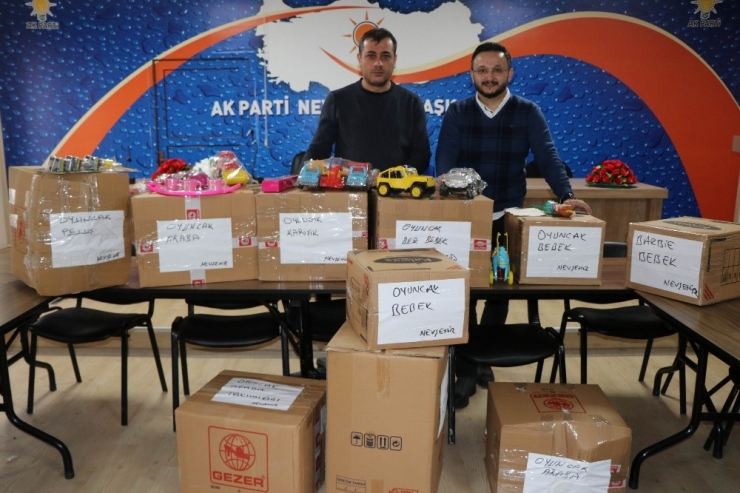 En Sevdiği Oyuncağı Depremzede Çocuklara Gönderen Minik Yürekten Duygulandıran Mektup