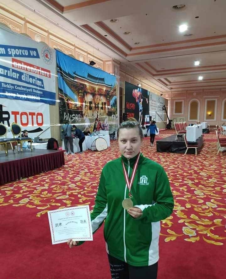 Şuhutlu Fatma Keskin Türkiye Şampiyonu Olarak Afyonkarahisar’ı Gururlandırdı