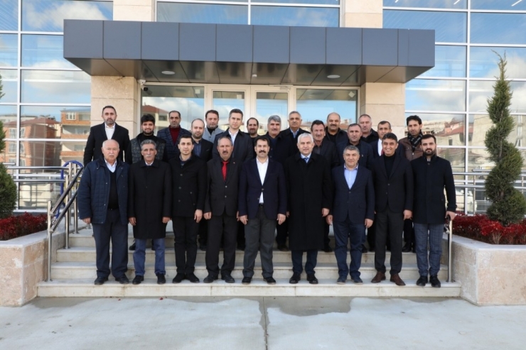 Genel Sekreter Gündoğdu’dan Dilovası Yarı Olimpik Yüzme Havuzu’na İnceleme