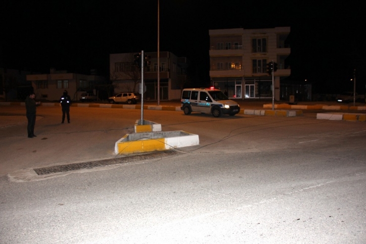 Fırtına Elektrik Tellerini Kopardı