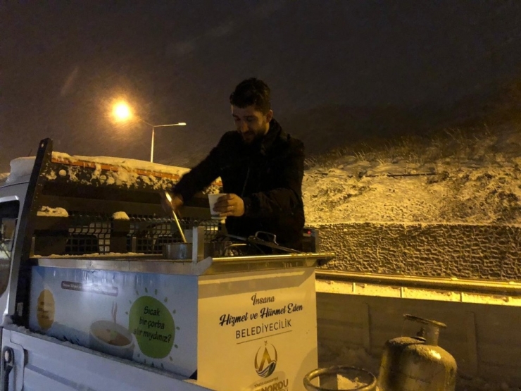 Başkan Tören Karla Mücadele Çalışmalarını Yerinde İnceledi