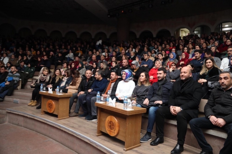 “Açık Aile” Kapadokya Kültür Ve Sanat Merkezi’nde Sahnelendi