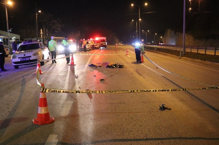 D100’de Karşıya Geçmek İsterken Önce Otomobil, Sonra Kamyon Çarptı