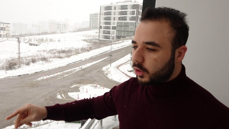 Buzda Kayan Aracın Görüntüsünü Çeken Genç O Anları Anlattı