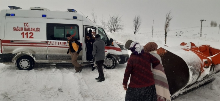 Özalp İlçesinde Hasta Kurtarma Operasyonu