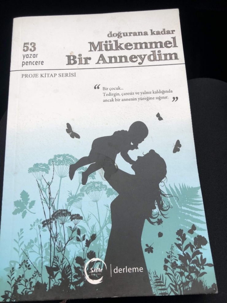 Instagram Fenomeni Simay Özyiğit Kitabını Tanıttı