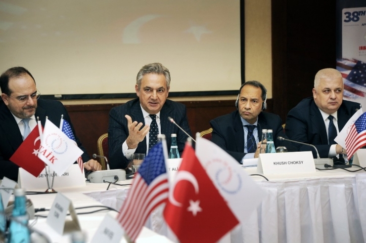 Yalçındağ: ’’İş Dünyası Olarak Görevimiz, 100 Milyar Dolar Ticaret Hedefine Odaklanıp Bu Süreci İyi Yönetebilmek’’