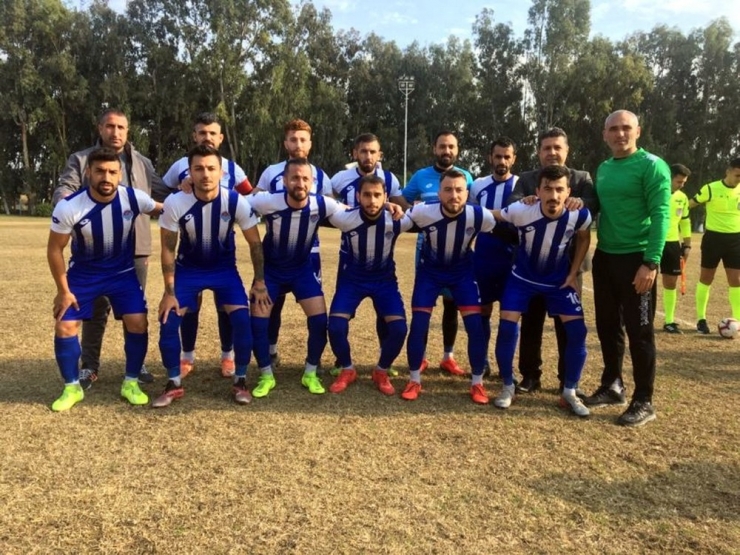 Akdeniz Belediyespor Göz Dolduruyor