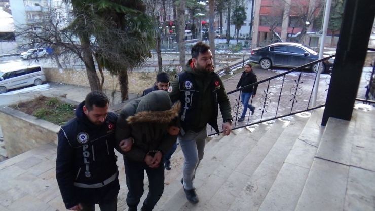 Şüpheli Araçtan 6 Kilogram Bonzai Çıktı