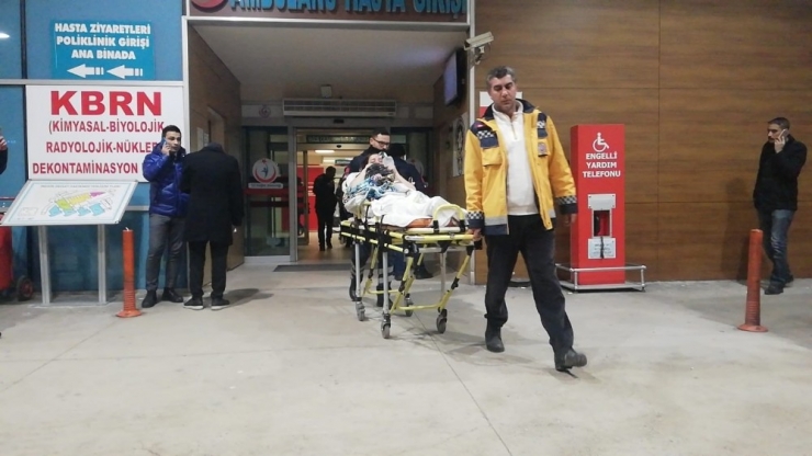 İki Aylık Hamile Kadın Ölümden Döndü