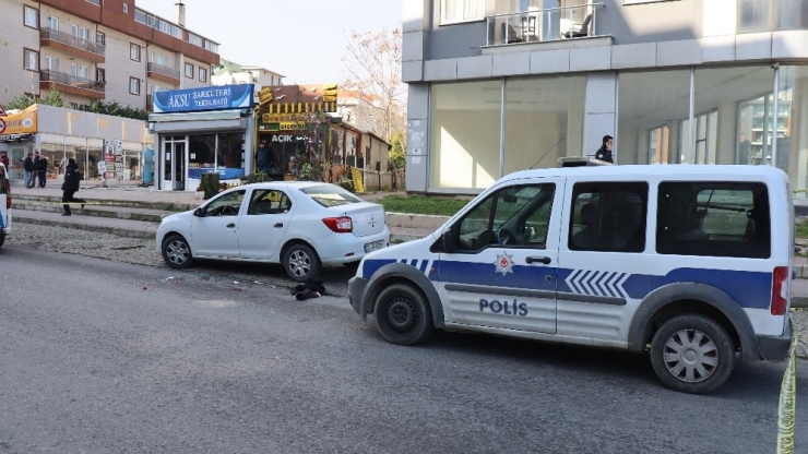 Büyükçekmece’de Araç İçerisinde Kanlı İnfaz