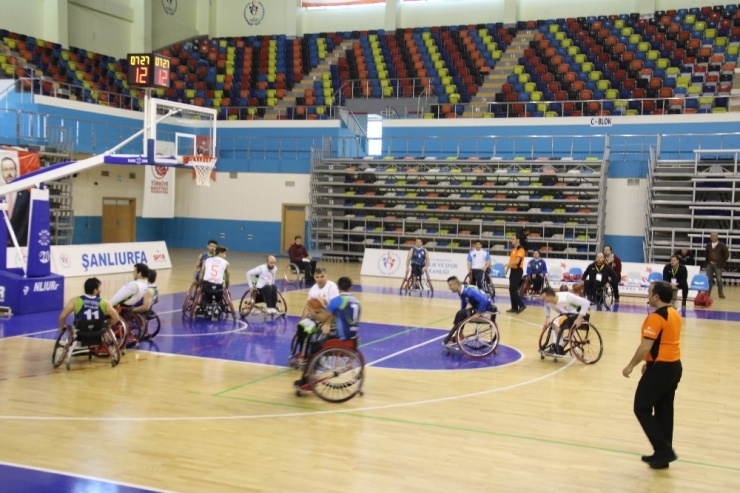 Büyükşehir Ekibi Müsabakadan Galibiyetle Ayrıldı