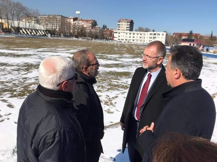 Başkan Ceyhun: “Tribün Çalışması Kısa Sürede Tamamlanacak”