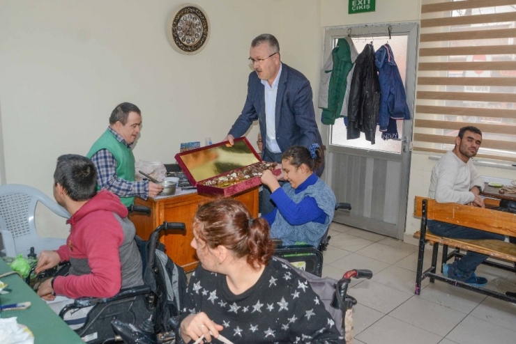 Karacabey’de Toplanan Mavi Kapaklar Engellilere Umut Oluyor