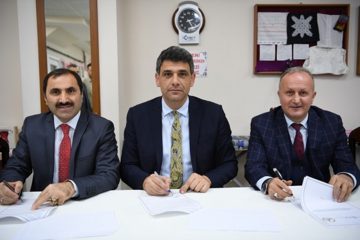 Kartepeli Kadınlar Üretirken Kazanacak