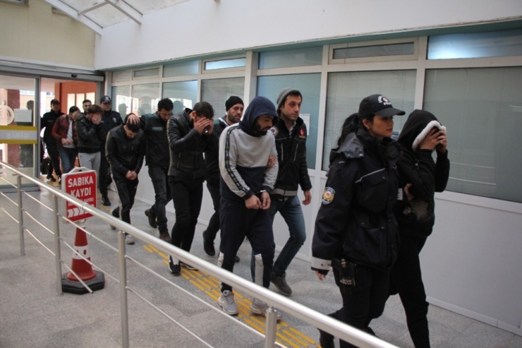 Kocaeli Merkezli Uyuşturucu Operasyonunda 13 Tutuklama