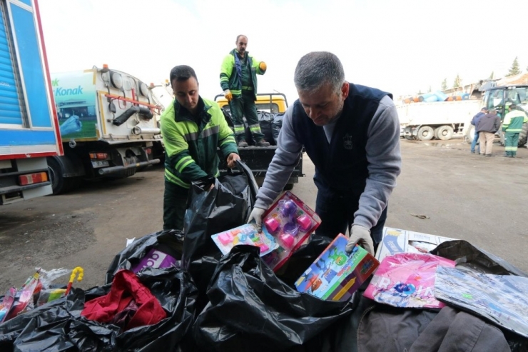 Zabıtanın Deposundan İhtiyaç Sahiplerine
