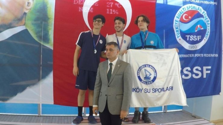 Paletli Yüzmede 3 Yeni Türkiye Rekoru